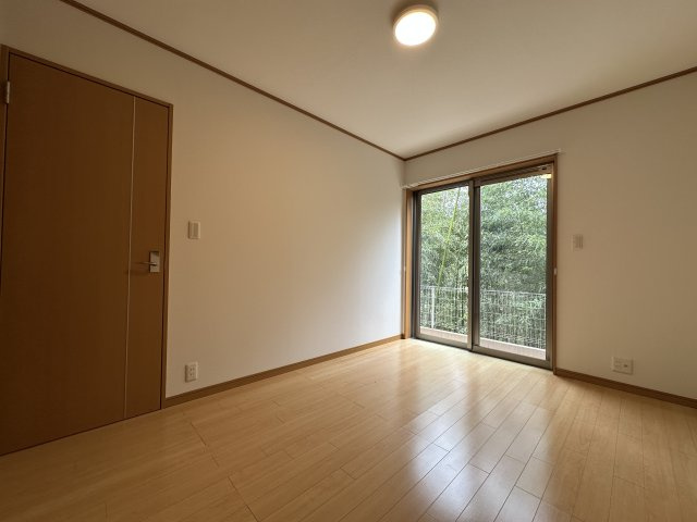 神戸市西区桜が丘西町２丁目戸建の洋室