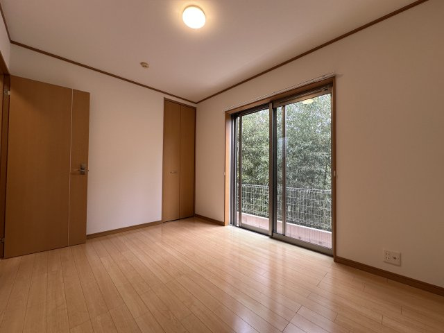 神戸市西区桜が丘西町２丁目戸建の洋室