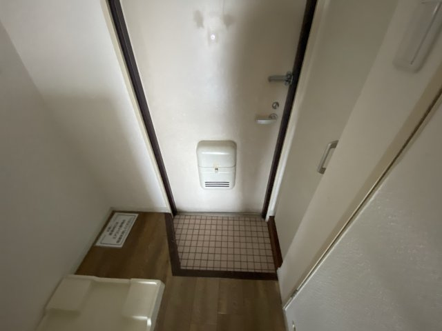シャトー雅の玄関