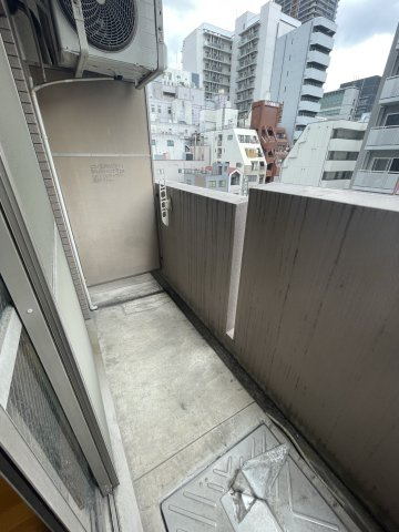 セントアミール南久宝寺のバルコニー