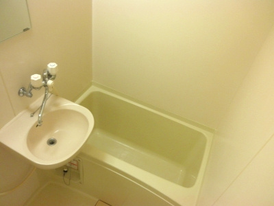 レオパレスセントリオの浴室|画像6