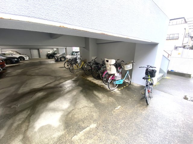 フォルム常盤のその他共用部分|建屋内駐輪スペース☆彡