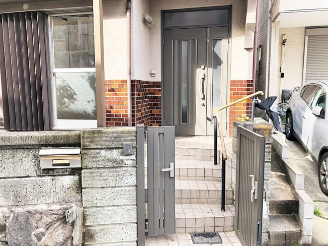 【エントランス】 | 柳之町西3丁　貸家