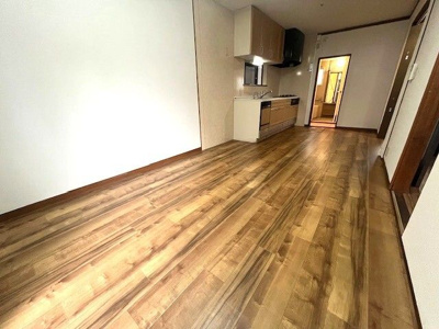 【内装】 | 柳之町西3丁　貸家