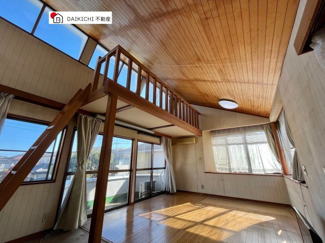 【洋室】 | 川越市川鶴3丁目　中古戸建 | 洋室：13帖