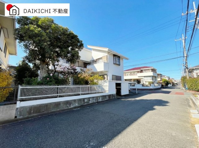 【前面道路含む現地写真】 | 川越市川鶴3丁目　中古戸建