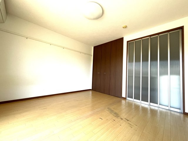 パレスグランメール　B棟の洋室