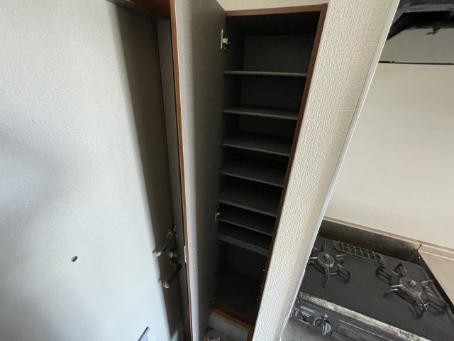 パレスグランメール　B棟の収納