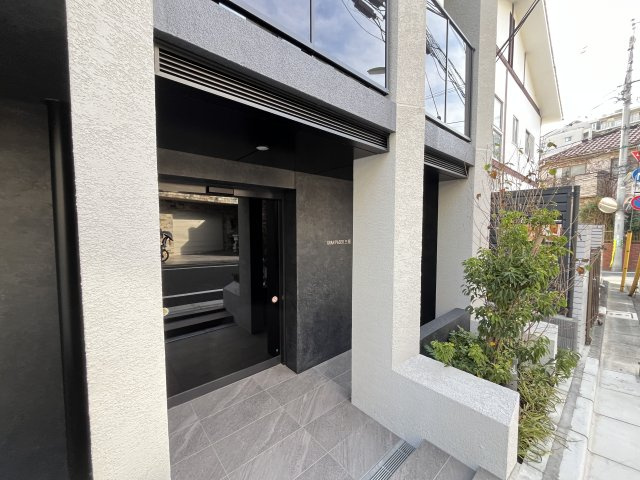 GRAN PASEO  三宿のエントランス