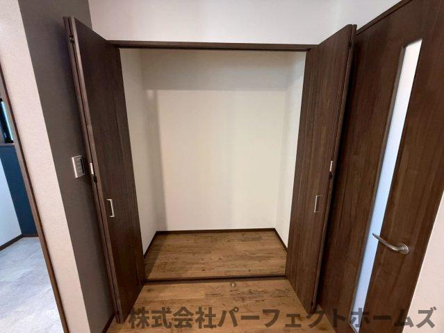 東香里3丁目戸建の収納|便利な収納スペースです