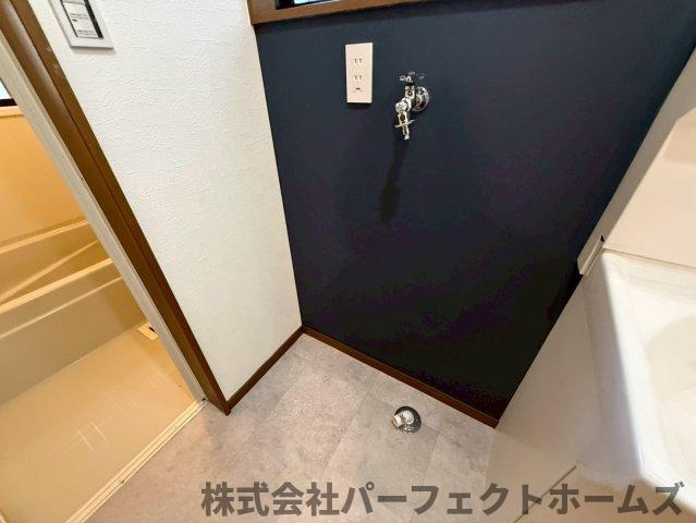 東香里3丁目戸建の設備|洗濯機置場です