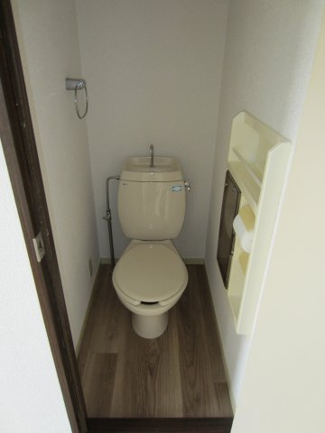 ひたちなか市大字高野のアパートのトイレ|ウォシュレット付きトイレ（入居時に新品が取り付けられます。）