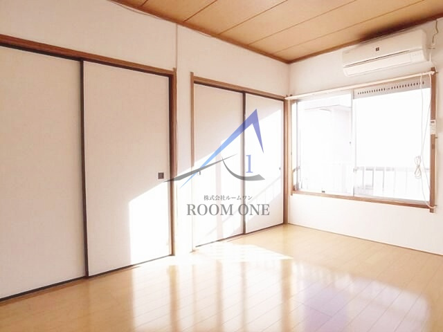 ハイム桃園の居間・リビング|洋室のお部屋です。