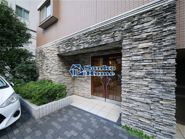 プレール・ドゥーク文京本駒込のエントランス