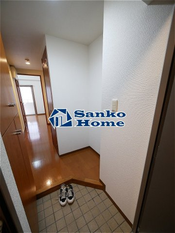 プレール・ドゥーク文京本駒込の玄関