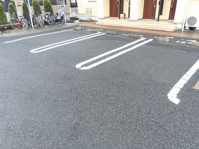サンローザ・ヴィラＡの駐車場|駐車場