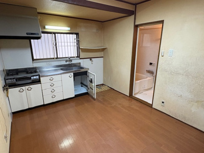 【キッチン】 | 豊中市庄本町4丁目【テラスハウス】
