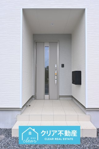 【玄関】 | 前橋市粕川町新屋第1　クレイドルガーデン | 玄関はディンプルキー＆ダブルロックドア採用で防犯対策もバッチリです！