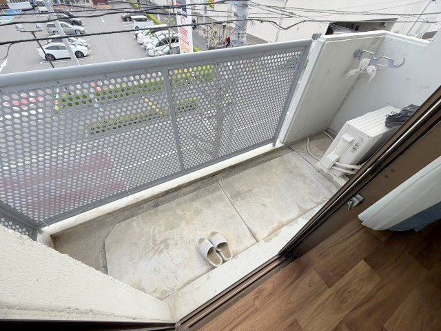 広島市西区庚午中４丁目の賃貸マンションのバルコニー