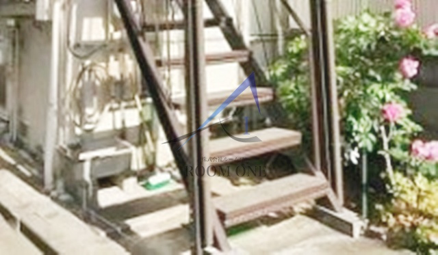 メゾン桃園のエントランス|エントランスです。
