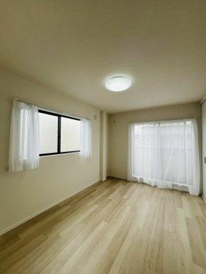 【洋室】 | 鶴見区安田３丁目中古戸建 | 洋室（約6.75帖）
