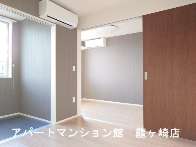 collineの内装