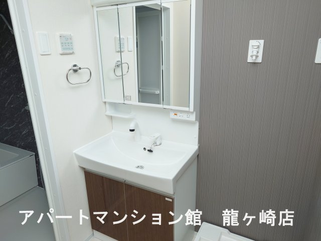 collineの独立洗面台