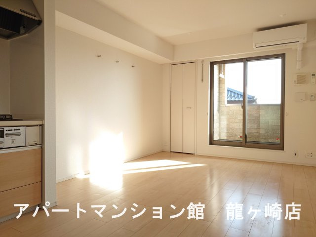 シェノンの居間・リビング