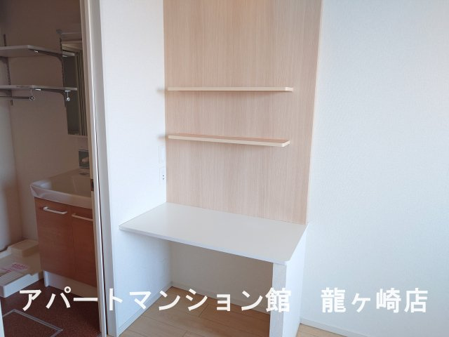 シェノンの内装