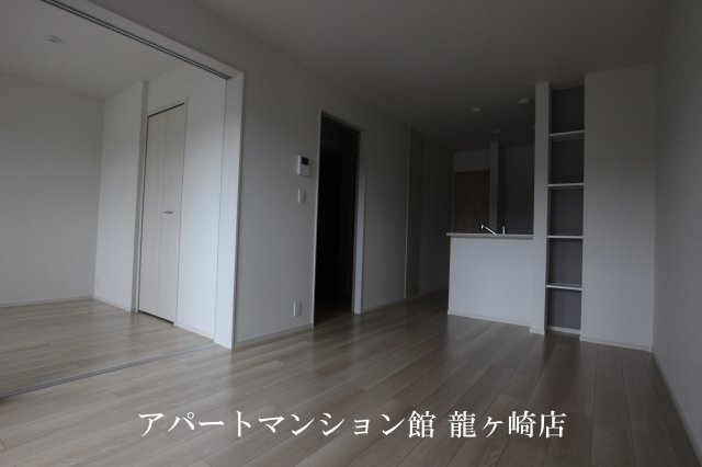 ローザ・ヴィレⅢの居間・リビング