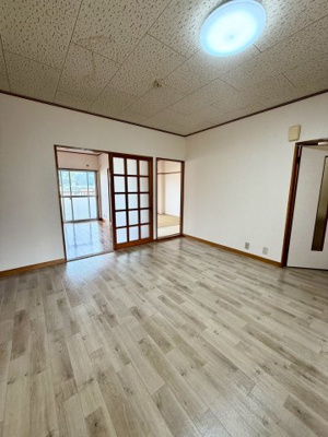 【居間・リビング】 | フローラルパレス山本