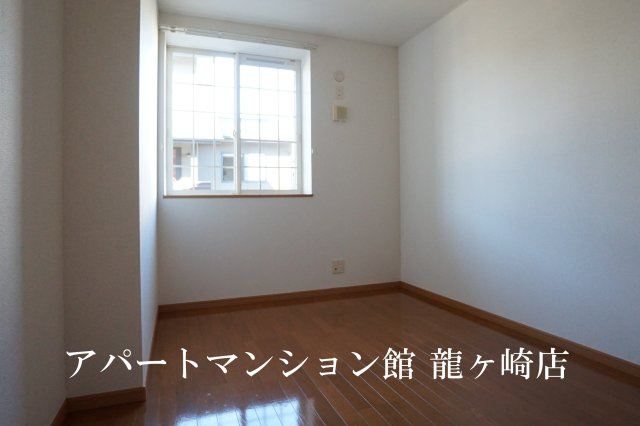 グリシーヌ・パレⅡＡ棟の寝室