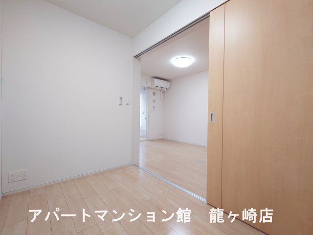 アイランドヒルズアミファイナルの寝室