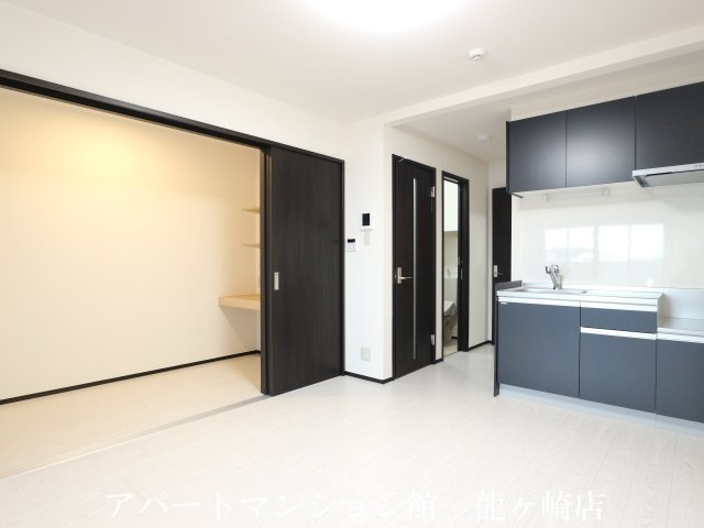 Satis (サティス)の居間・リビング