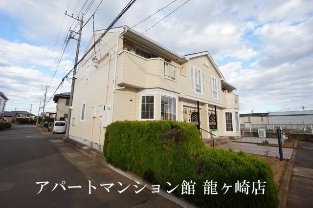 シャルマンメゾンＡの外観