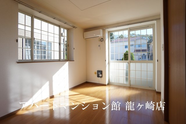 Ｏ＆Ｋレジデンス　Ａの居間・リビング
