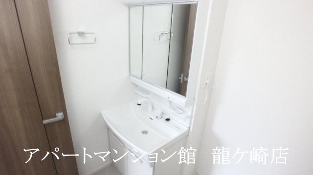 プルーム・ヴィレⅡの独立洗面台