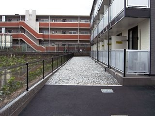 レオパレスビューテラス草内