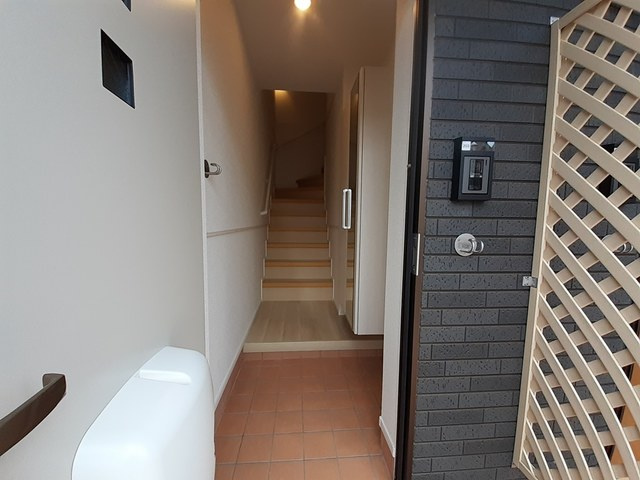 フォンターナⅠの玄関