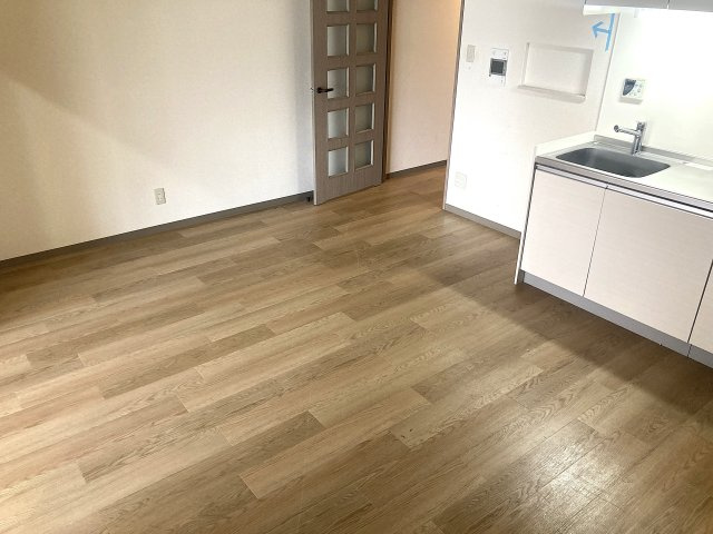 リアライズ東山の内装|開放感の有る室内