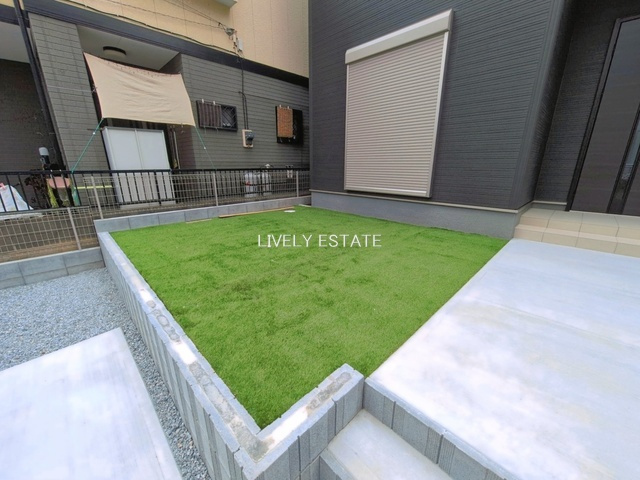 草加市稲荷4丁目 新築分譲住宅 の庭