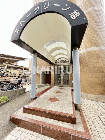 エバーグリーン旭のエントランス