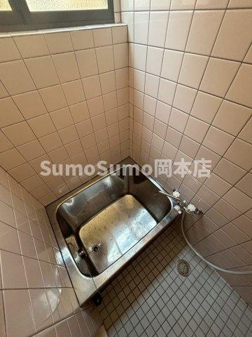 深江南町2丁目テラスハウス4号の浴室|お風呂です