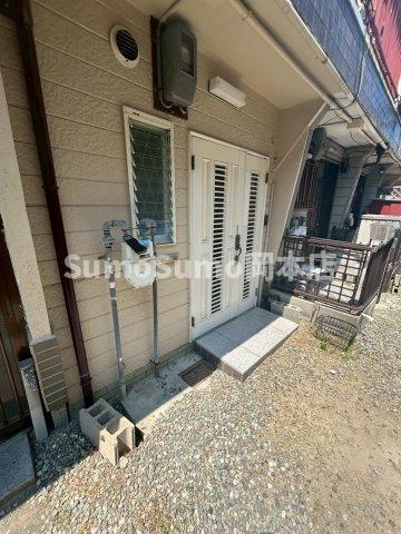 深江南町2丁目テラスハウス4号のエントランス|落ち着いたエントランスです