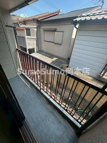 深江南町2丁目テラスハウス4号のバルコニー|広々としたバルコニーです
