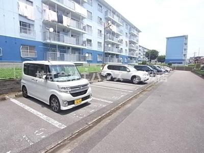 【駐車場】 | 白旗台団地 | 駐車スペースもあります