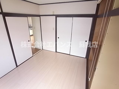 【寝室】 | 白旗台団地 | 広くて明るい寝室