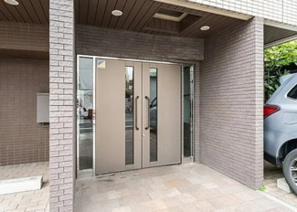 【エントランス】