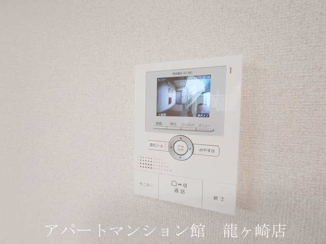 タウンヒル松葉A棟の駐車場