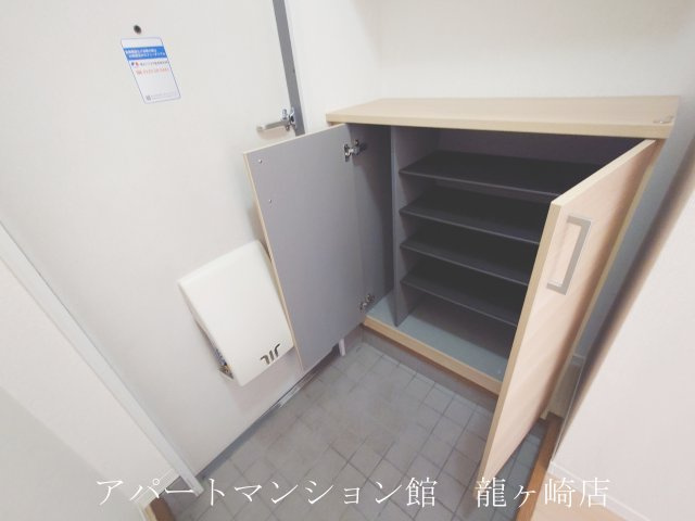 タウンヒル松葉A棟の収納